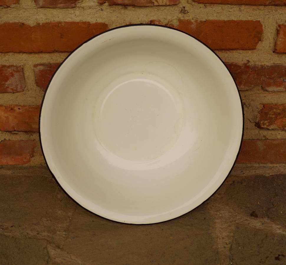 Bílý smaltovaný lavor