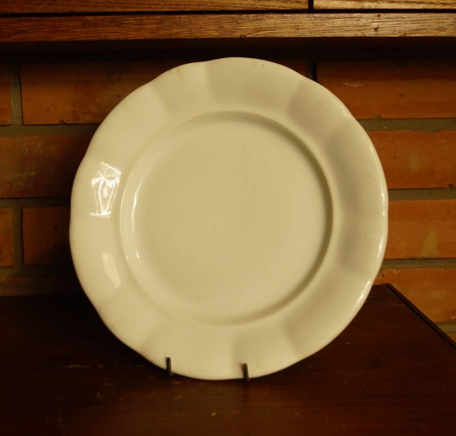 Plytký silnostěnný talíř Ditmar Urbach