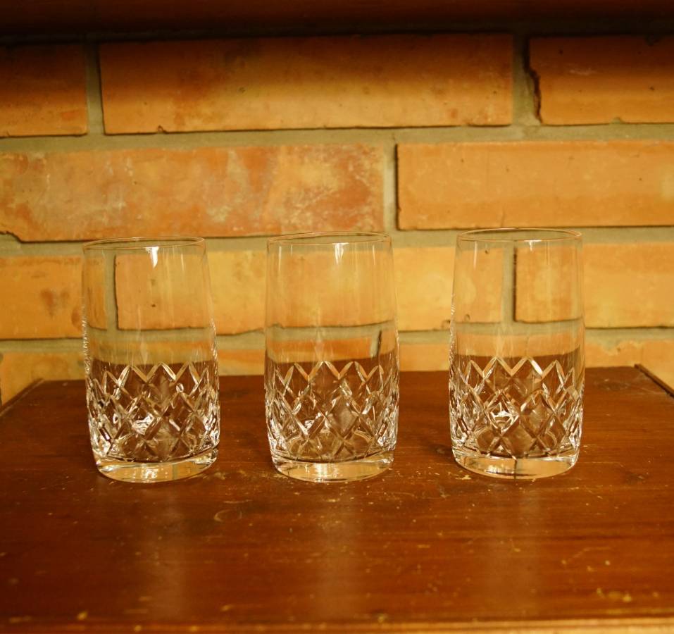3 sklenice