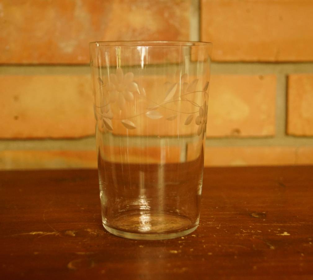 Broušená sklenice