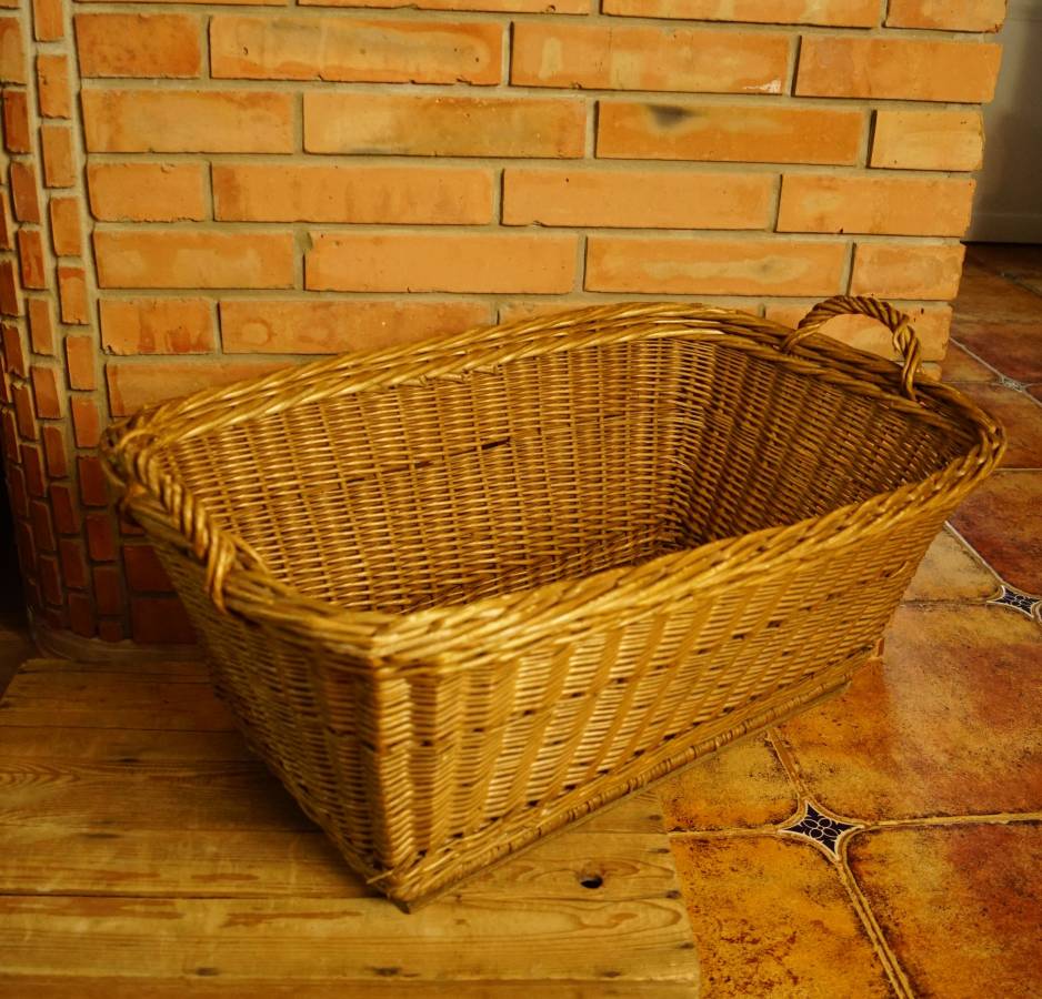 Proutěný koš na prádlo 10