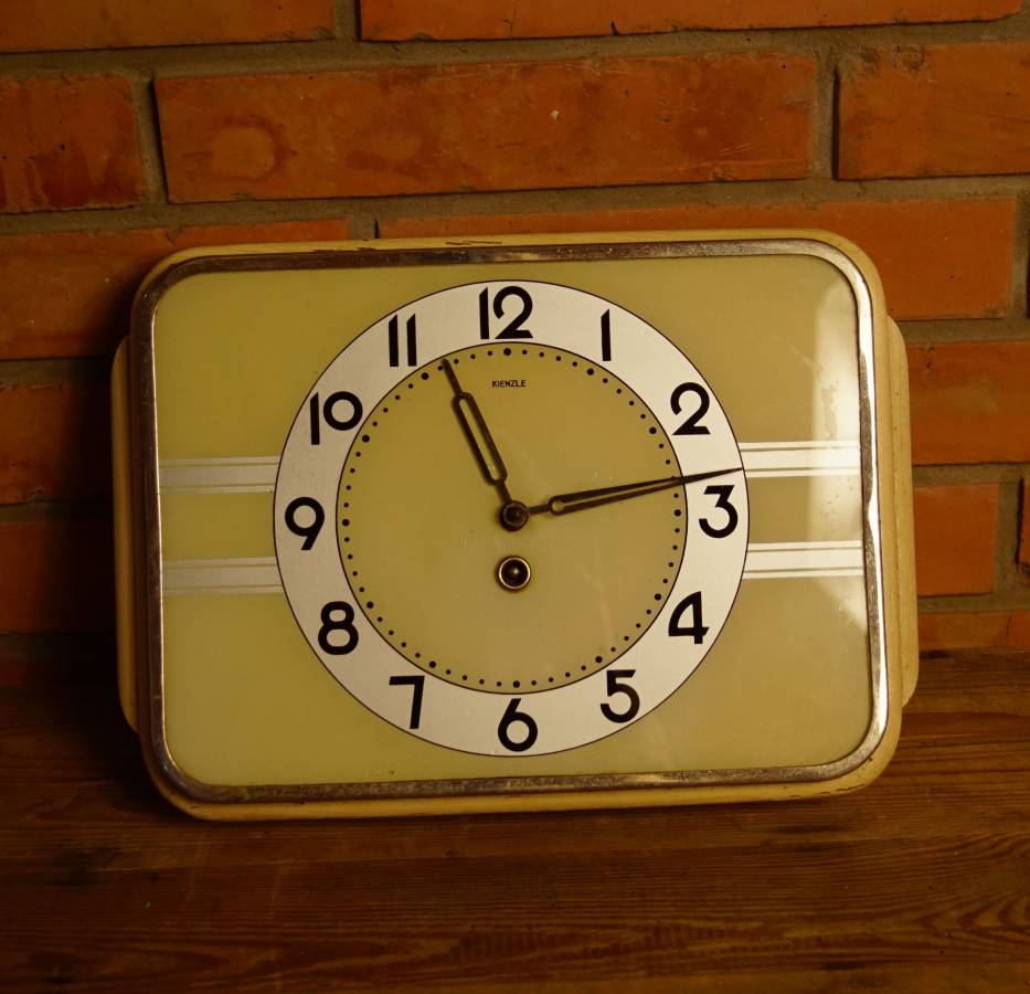 Staré kuchyňské hodiny 05