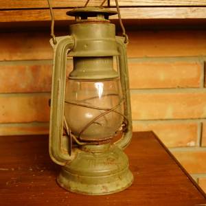 Khaki petrolejka