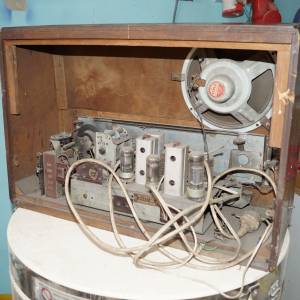 Radio TESLA 805 A pro sběratele