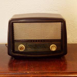 Rádio TESLA