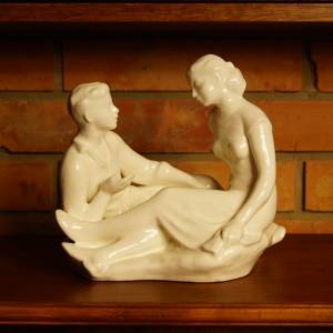 Porcelánová socha milenci