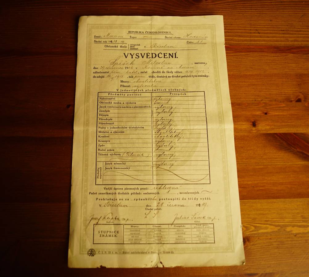 Starý dokument - Vysvědčení
