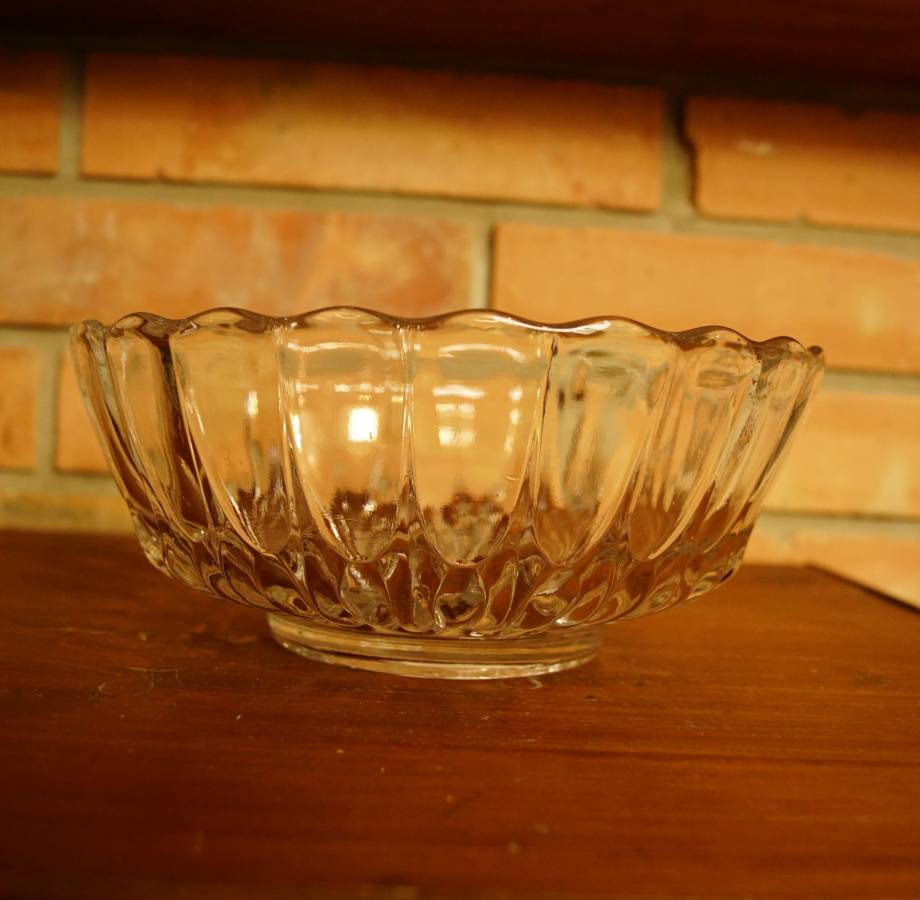 Skleněná mísa II.