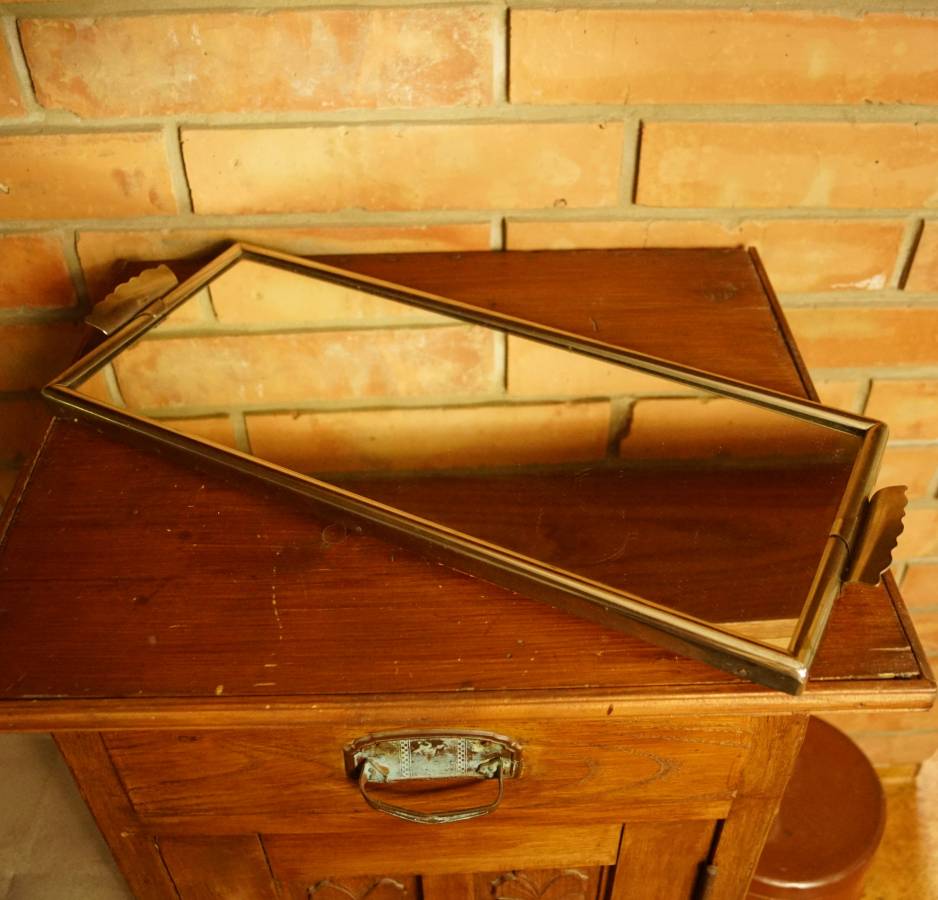 Zrcadlový tác