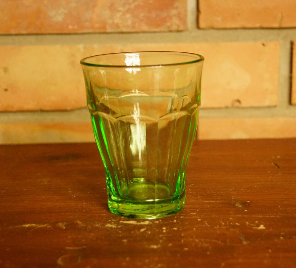 Zelená sklenice