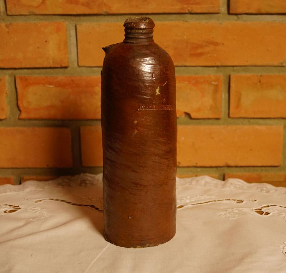 Kameninová váza