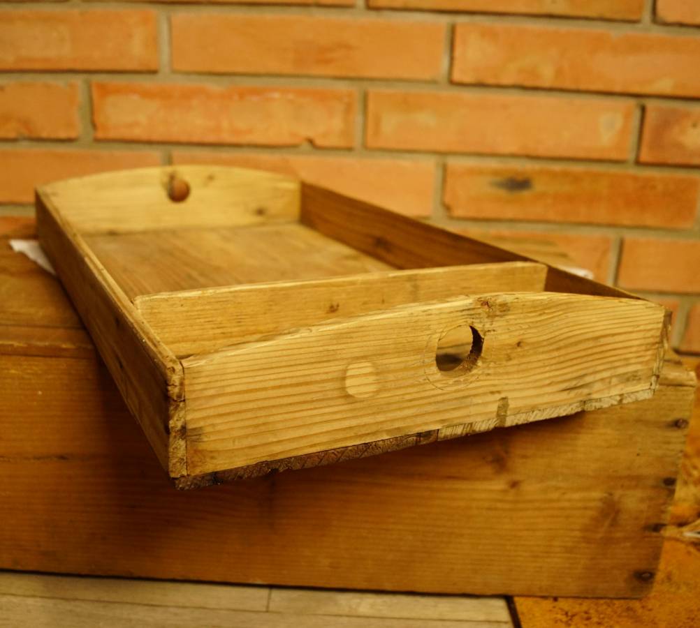 Dřevěný tác