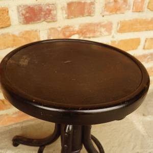 Klavírní židlička Thonet