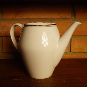 Porcelánová konvička