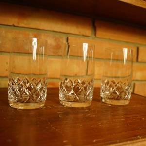 3 sklenice