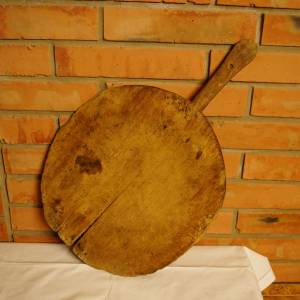 Dřevěná lopata na koláč