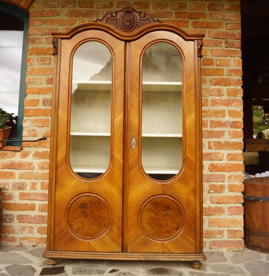 Starožitná knihovna - skříň