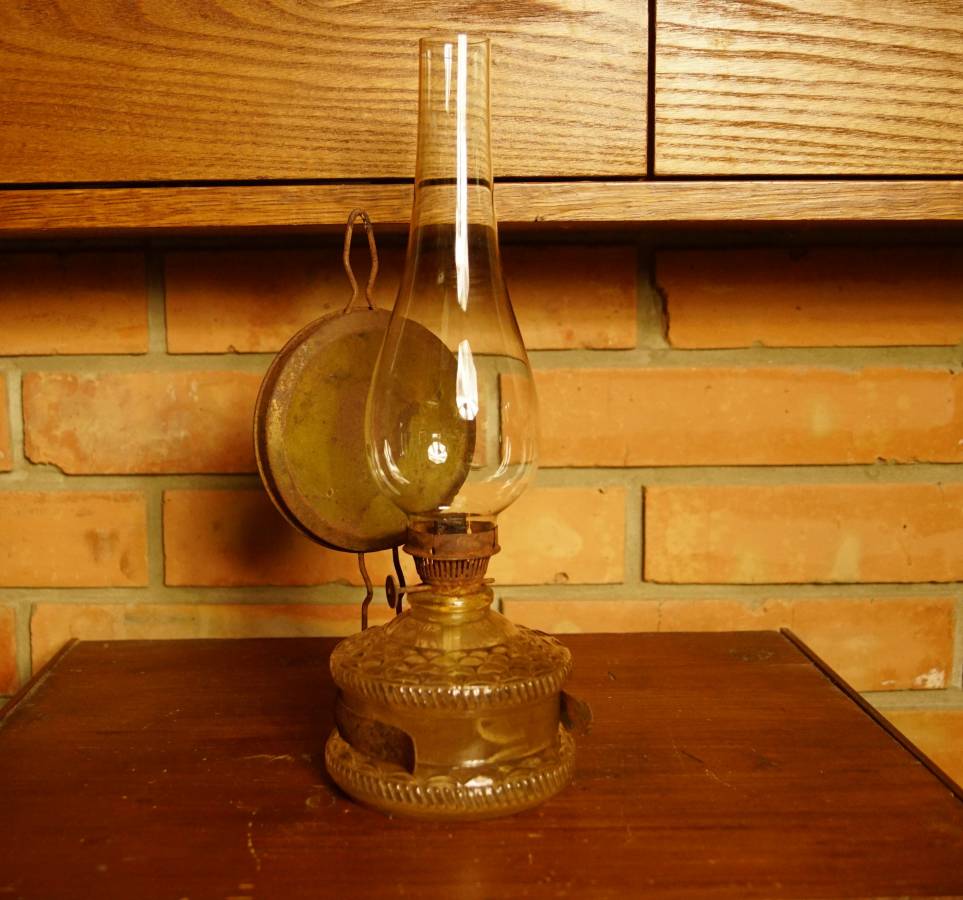 Stará petrolejka s cylindrem