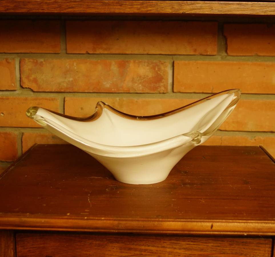 Skleněná designová mísa - hutní sklo