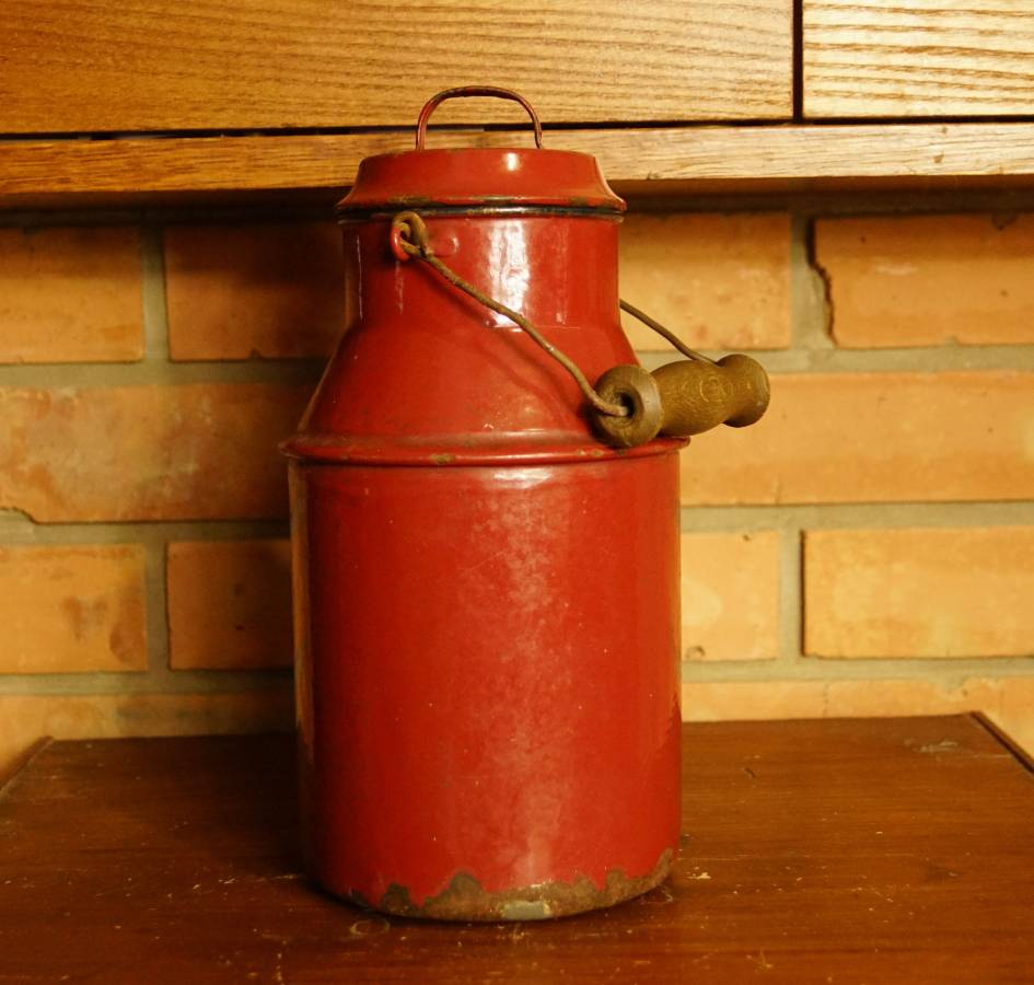 Vínová smaltovaná bandaska