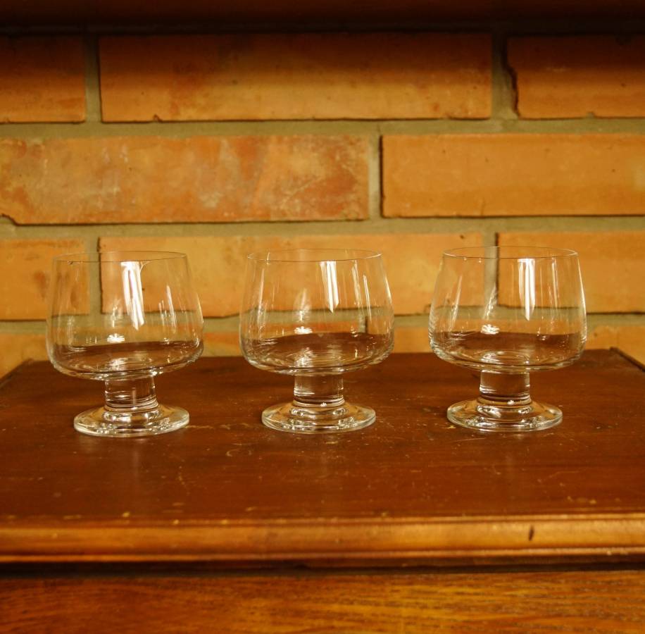 3 sklenice