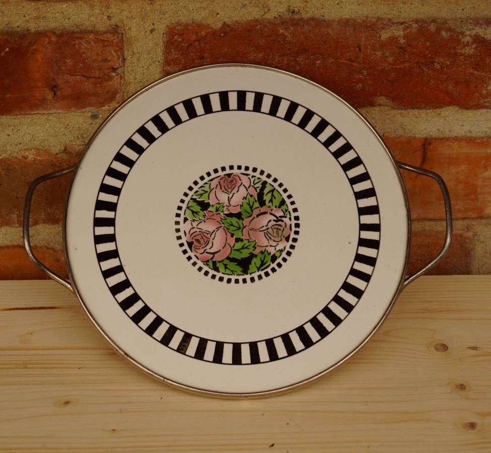Porcelánový tác