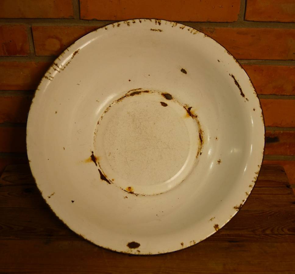 Bílý smaltovaný lavor