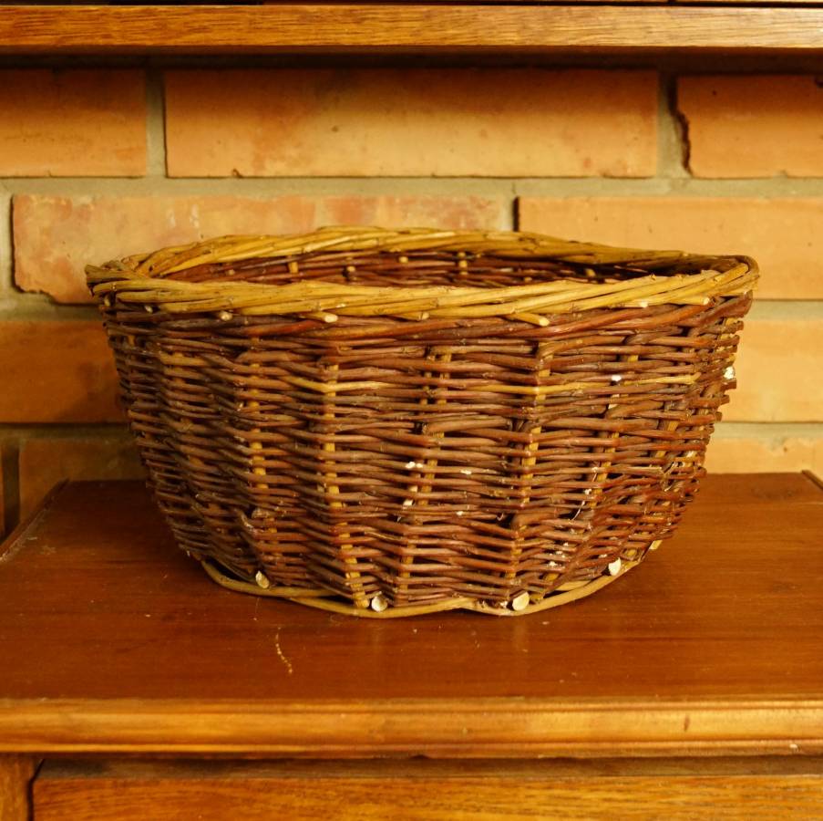 Proutěný košík
