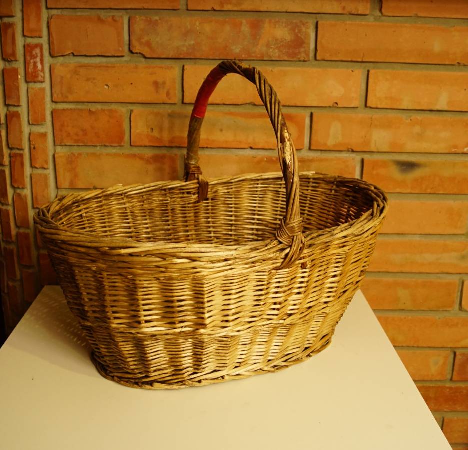 Oválný košík