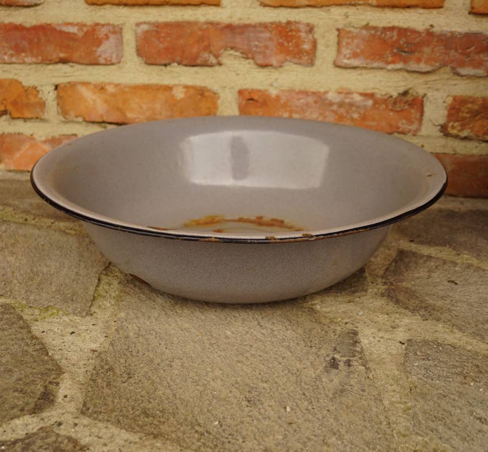 Šedý smaltovaný lavor