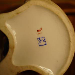 Porcelánová socha turka