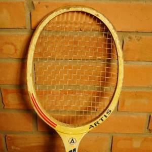 Tenisová raketa Artis