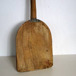 Dřevěná velká lopata
