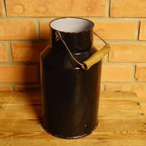 Černá smaltovaná bandaska